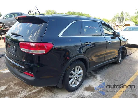 2017 Kia Sorento 2.4L Lx from USA, damaged, VIN 5XYPGDA34HG262460